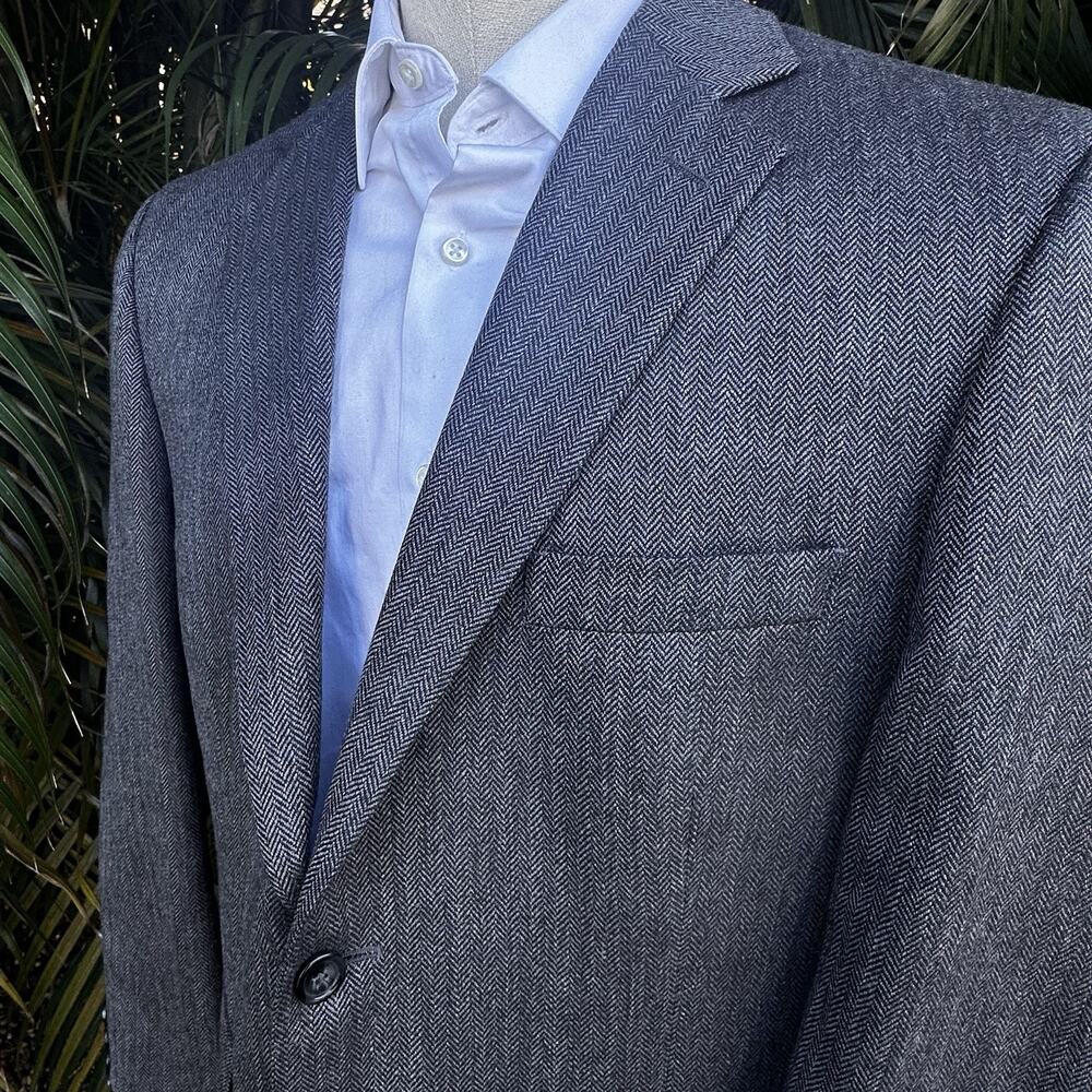 Stafford New Sport coat 42R Wool Elbow patches Herringbone Gray Classic Perfect